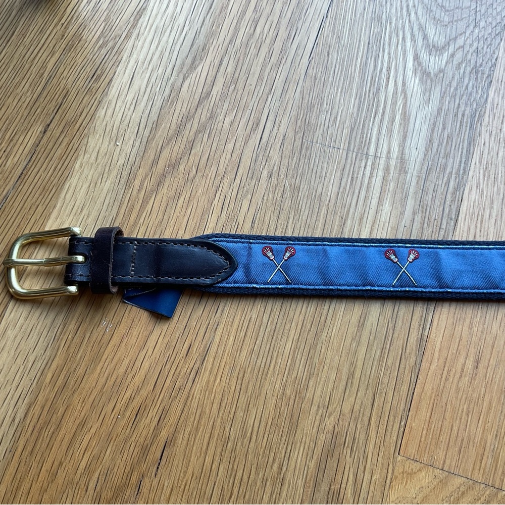 Vineyard Vines Lacrosse Belt Size 30 - Picture 3 of 6